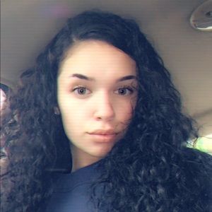 Meet your Posher, Katelynn